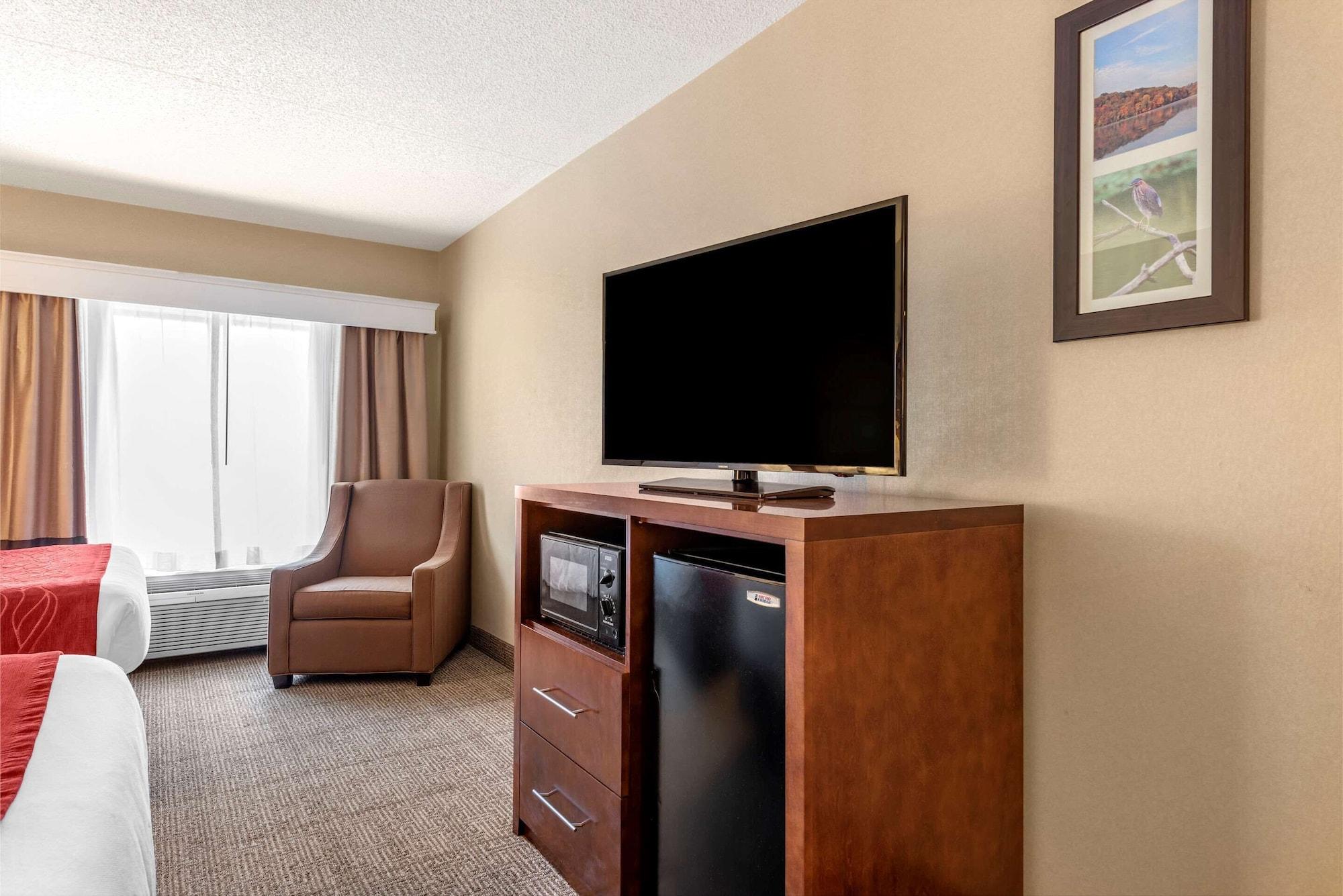 Comfort Inn & Suites Morehead Exterior photo