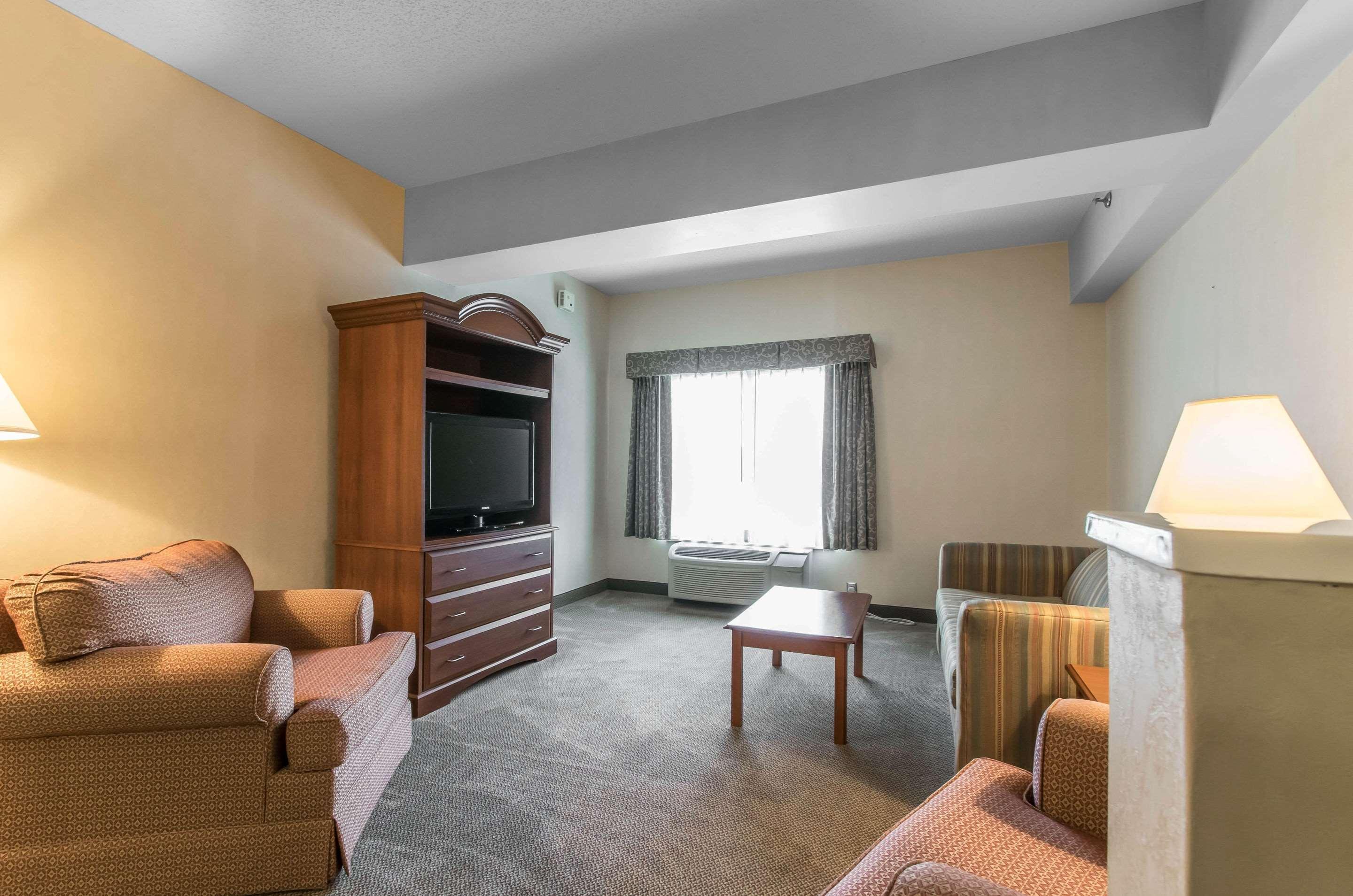 Comfort Inn & Suites Morehead Exterior photo