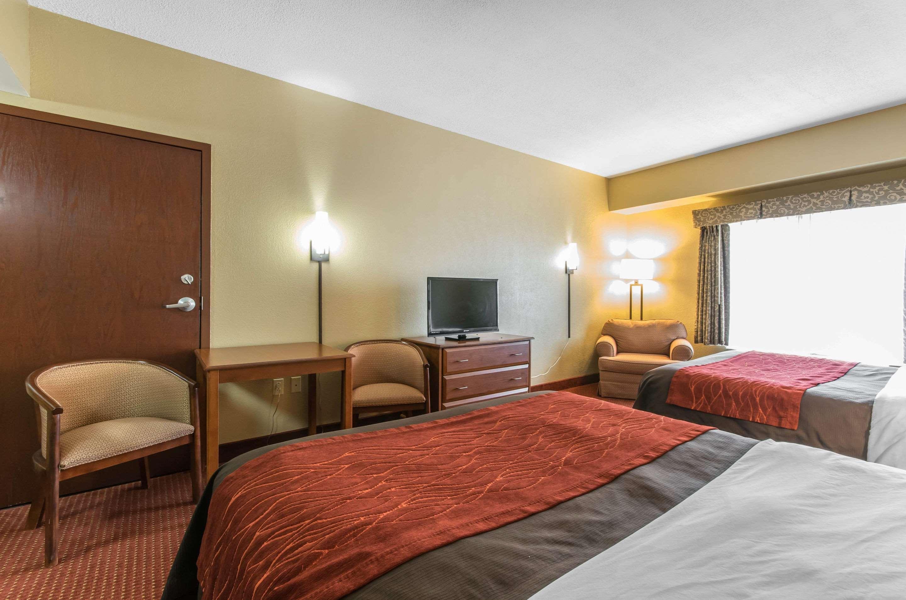 Comfort Inn & Suites Morehead Exterior photo