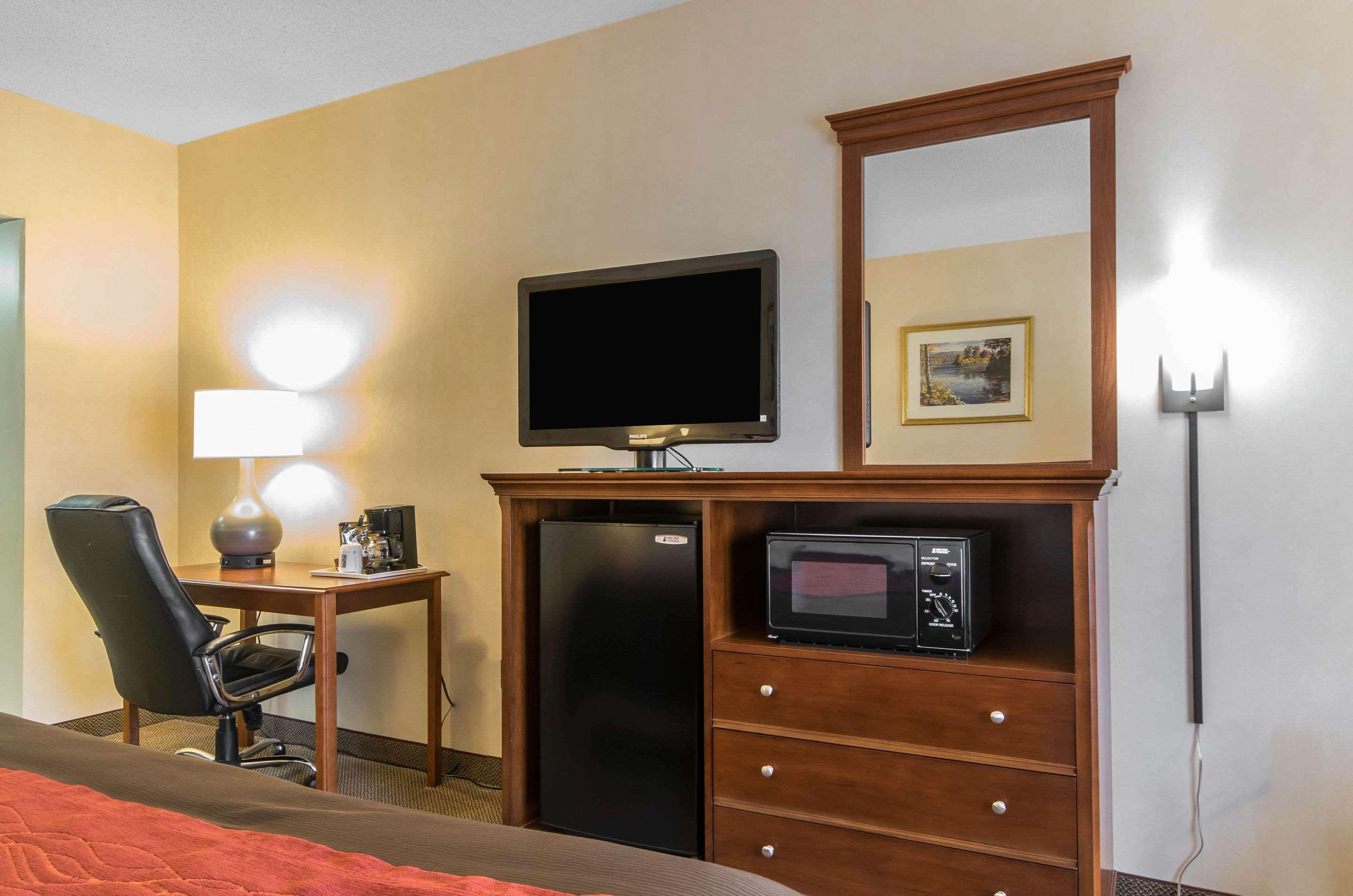 Comfort Inn & Suites Morehead Exterior photo