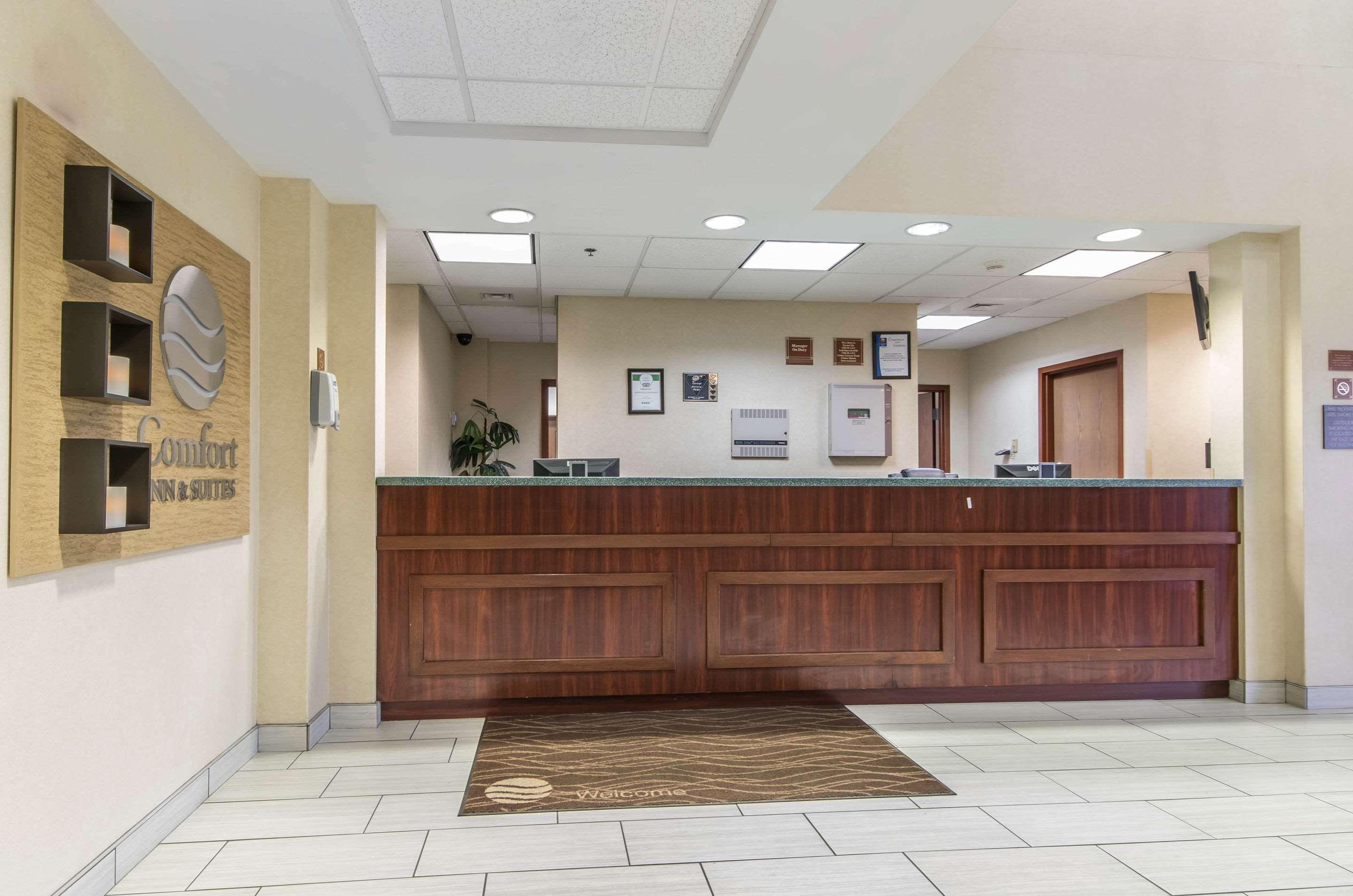 Comfort Inn & Suites Morehead Exterior photo