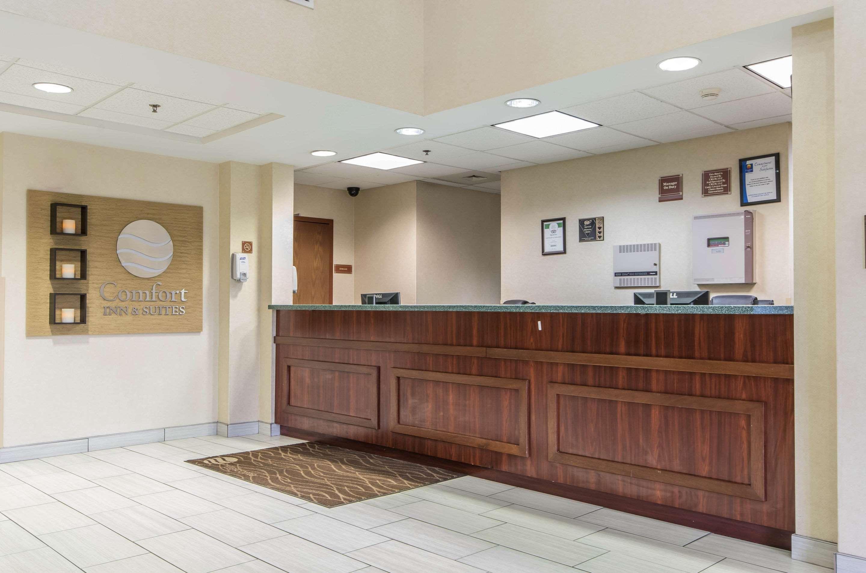 Comfort Inn & Suites Morehead Exterior photo